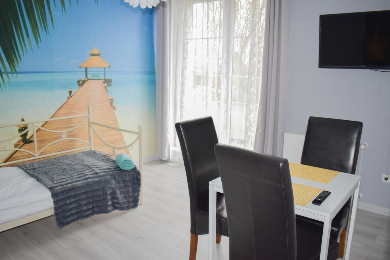 Hostel Przed Switem Gorzów Wielkopolski Extérieur photo